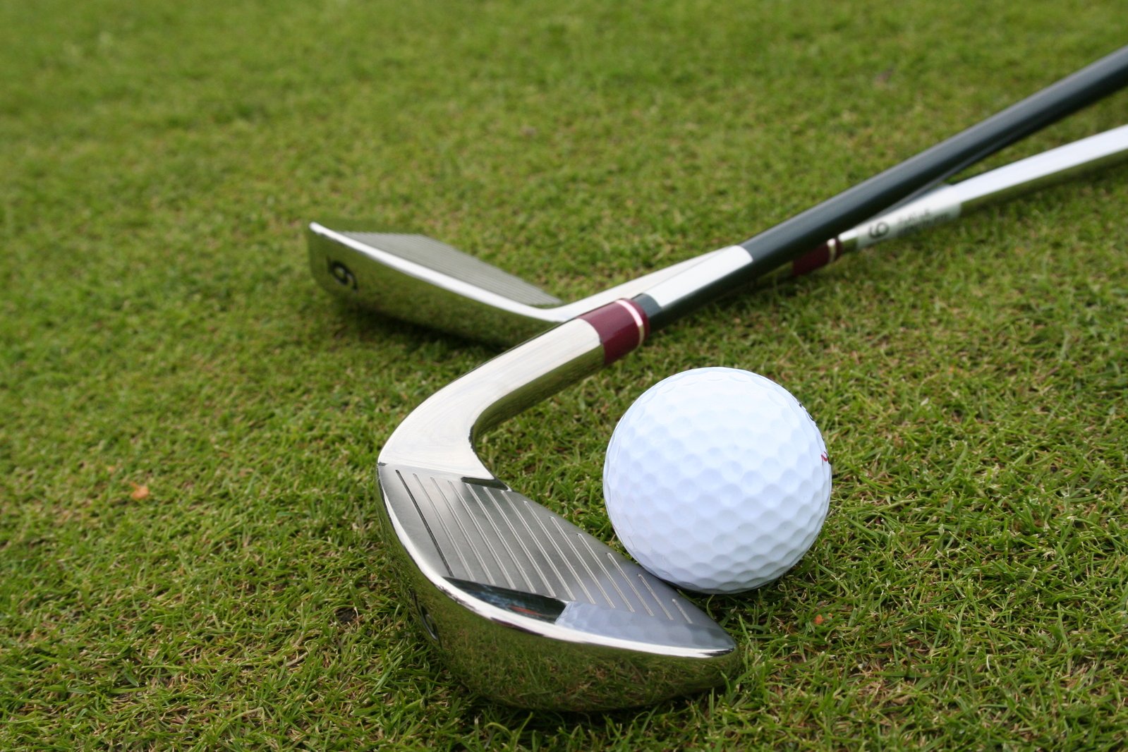 5 GOLF PRODUCTS YOU SHOULD KNOW ABOUT